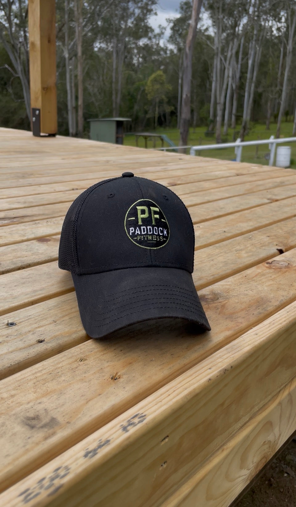 Paddock Fitness Icon Trucker cap